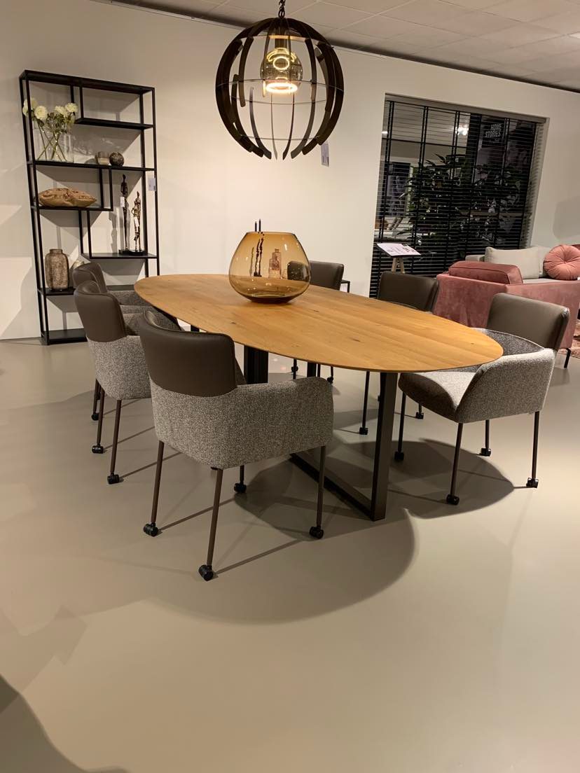 Set tafel en stoelen Bert Plantagie - Nibema