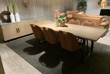 Dressoir + tafel + salontafel eik + betonlook (stoelen niet inbegrepen)